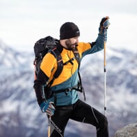 TERRITORY der Herren-Kapuzenjacke schwarz/curry/blaugrau